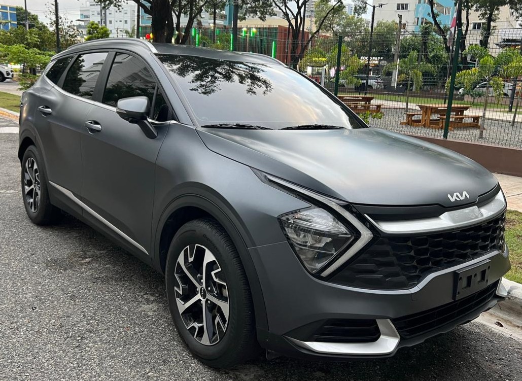 jeepetas y camionetas - Kia Sportage 2023 Gris Mate, como nueva