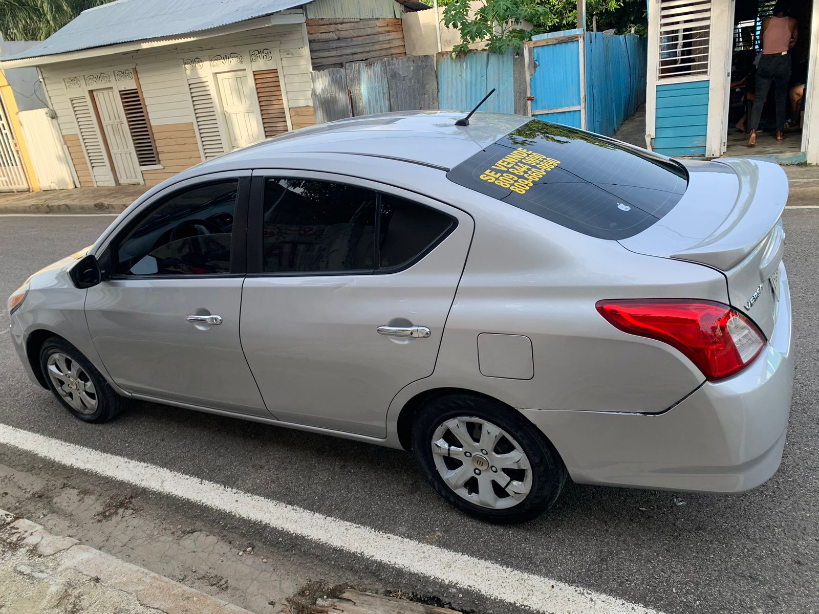 carros - Nissan Versa 2016 5