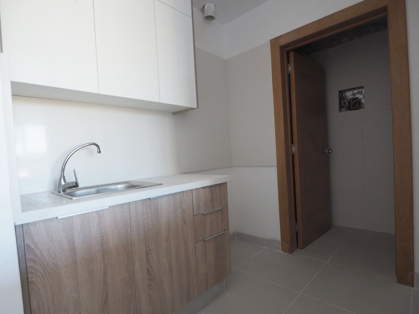 apartamentos - Evaristo Morales nuevo 3er 61m2 1 habitacion 1.5 banos 1 parqueo 4