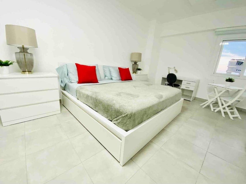 apartamentos - Apartamento en alquiler, 1 dormitorio, 1,5 baños, garaje, gimnasio, piscina. 5