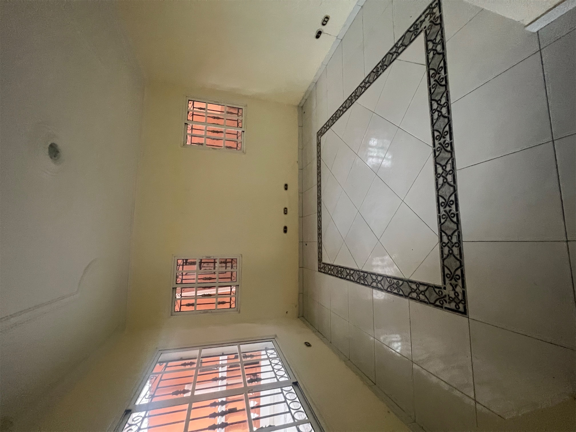 casas - Venta de casa en la autopista de san Isidro prado oriental con 5Hab y 4 Parqueos 6