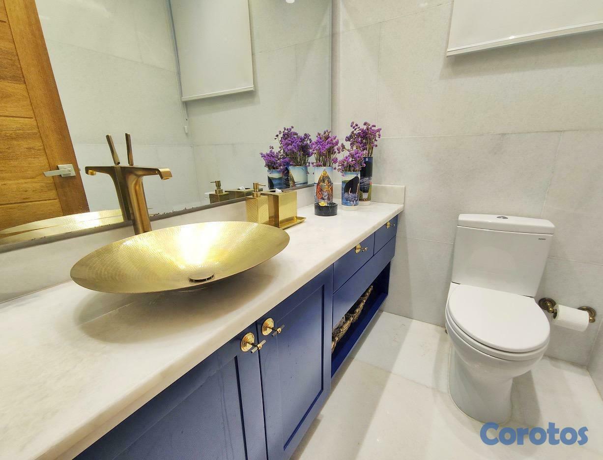 apartamentos - Vendo lujoso apartamento en La Esmeralda 4