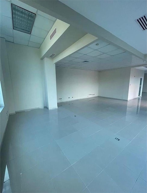oficinas y locales comerciales - Local en primer nivel  5