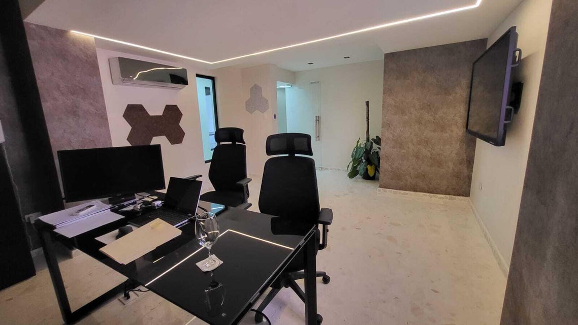 oficinas y locales comerciales - Oficina en alquiler en El Millón  5