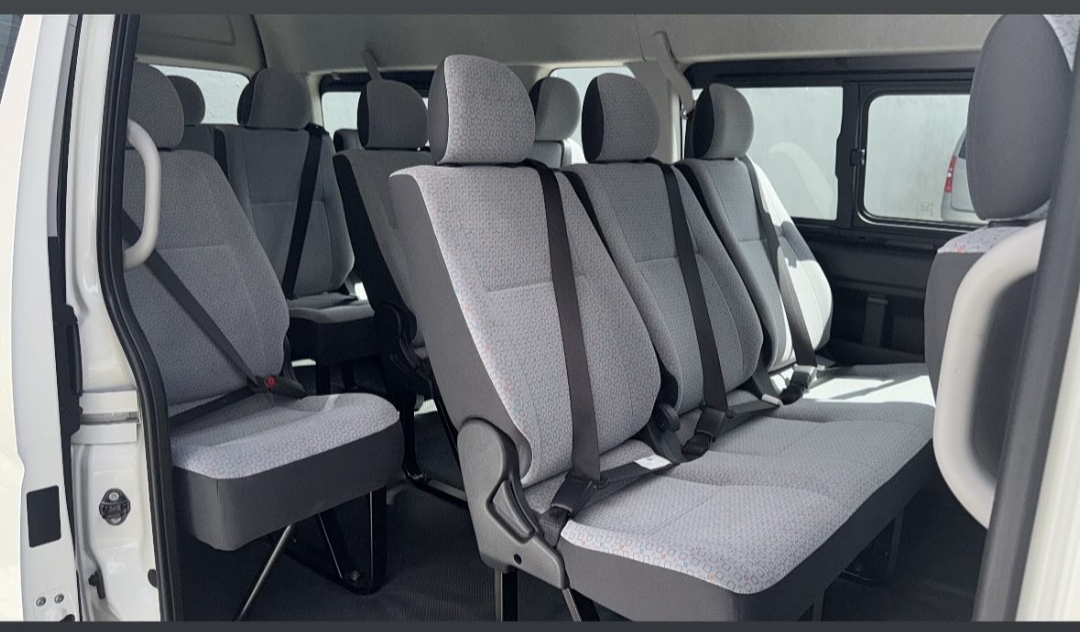 camiones y vehiculos pesados - 2024 Toyota Hiace GL 0Km  2