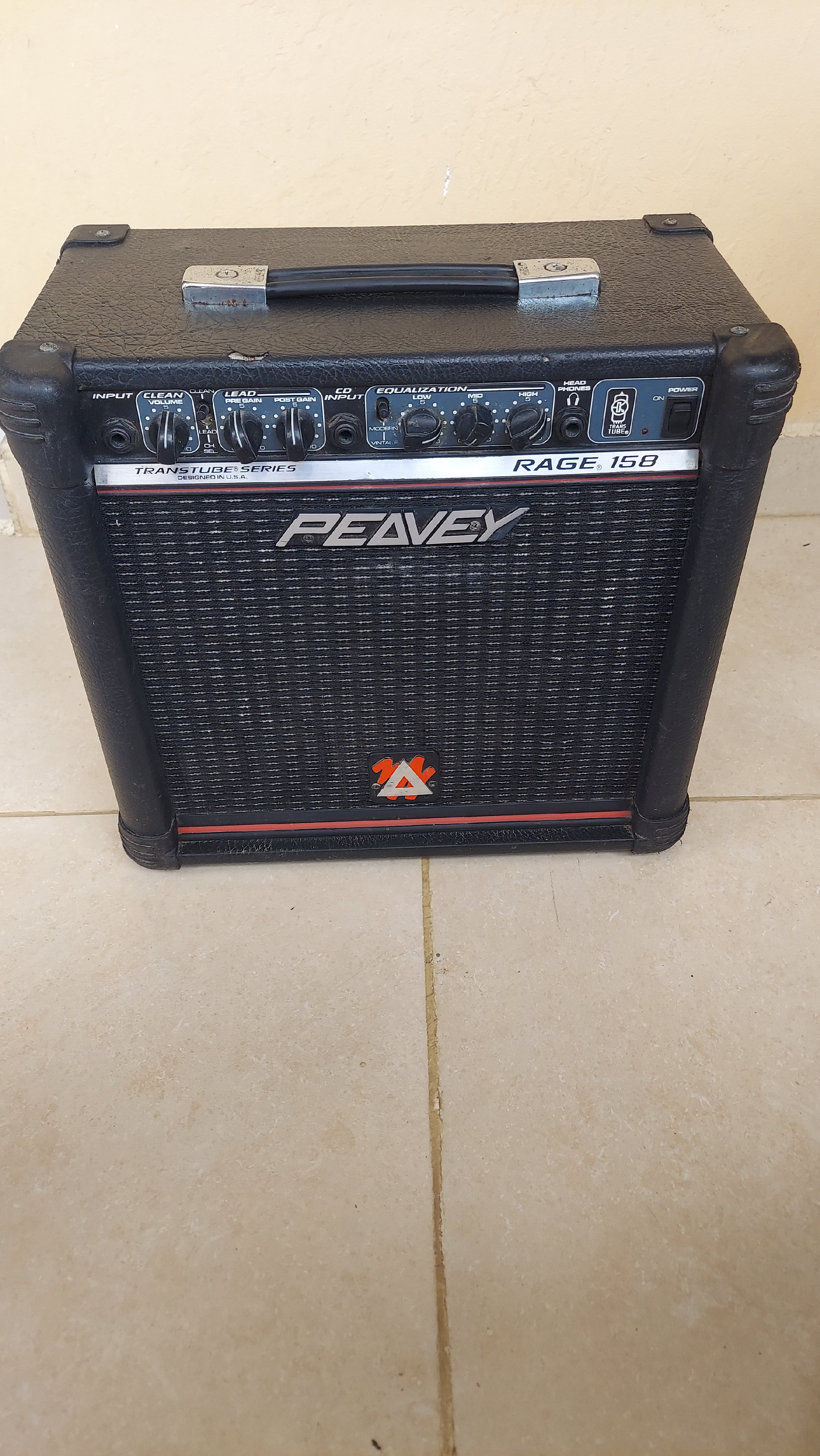 camaras y audio - AMPLIFICADOR DE GUITARRA 🎸 PEAVEY DE 40 WATTS  0