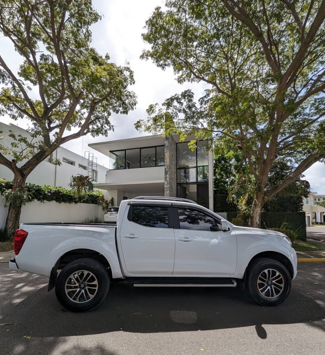 jeepetas y camionetas - Nissan frontier np 300 2018 mecánica  3