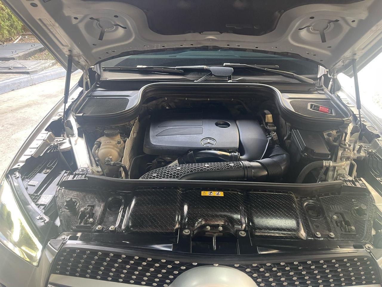 jeepetas y camionetas - vendo mercedes benz GLE 350  4