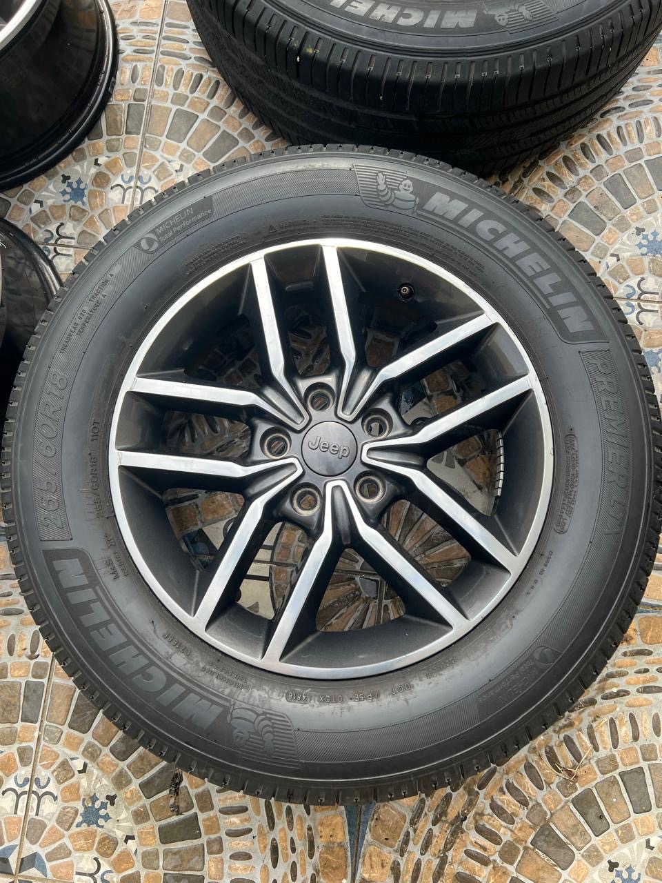 repuestos - Aros originales OEM y gomas  Jeep Grand Cherokee 1
