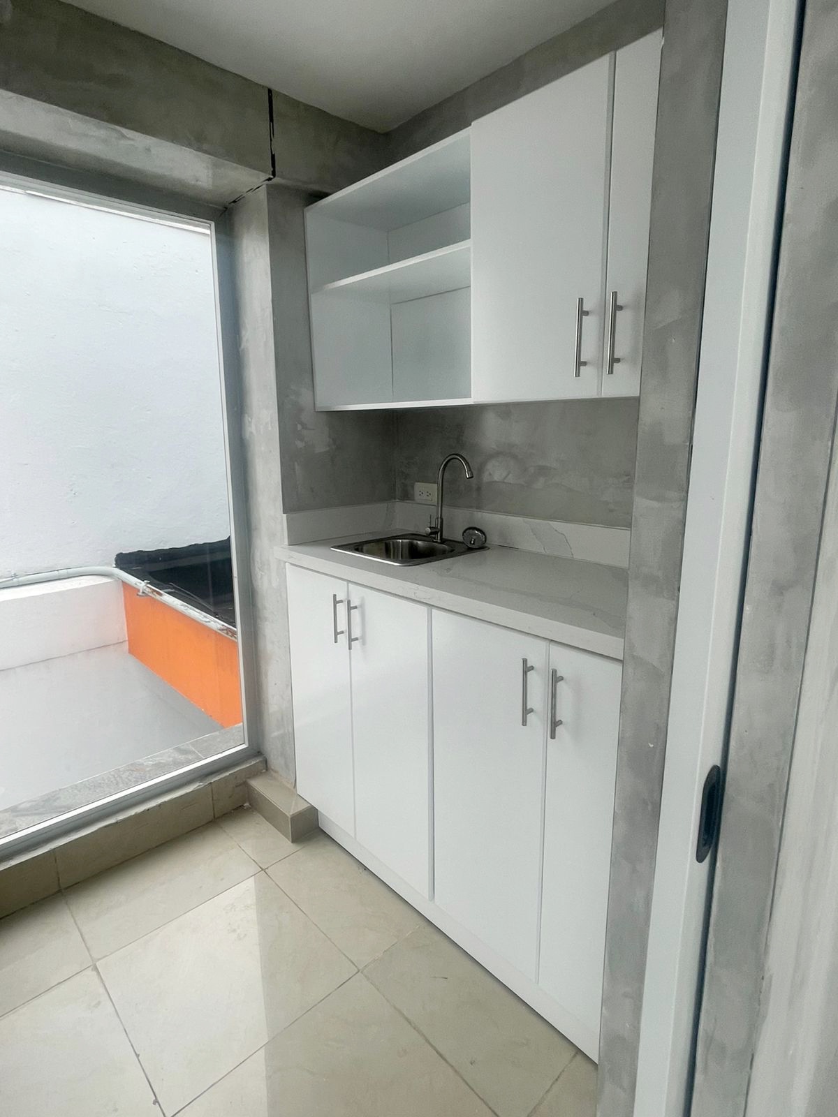 oficinas y locales comerciales - Alquilet local en los Prados  3