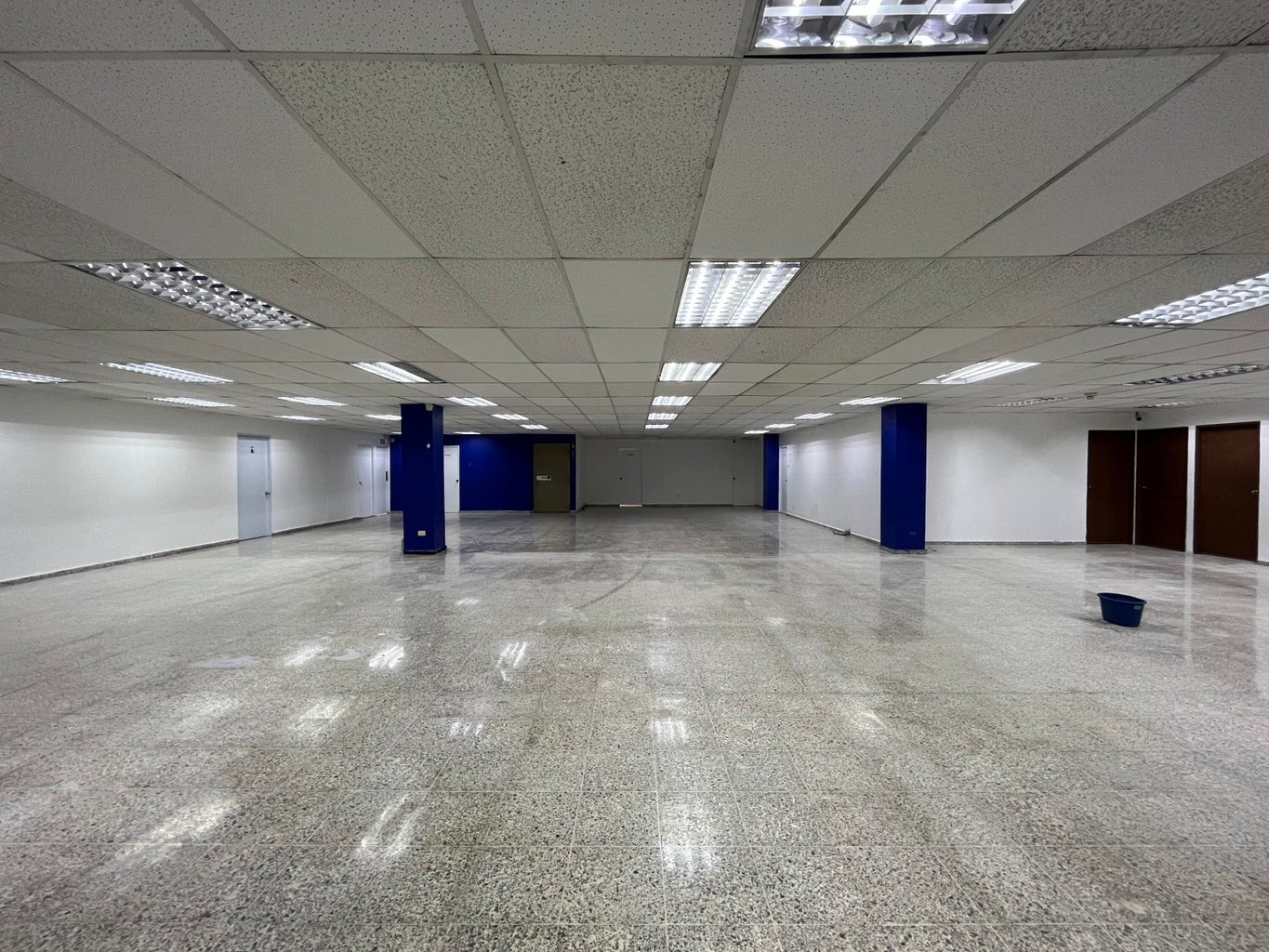 oficinas y locales comerciales - Local Comercial en Alquiler La Julia