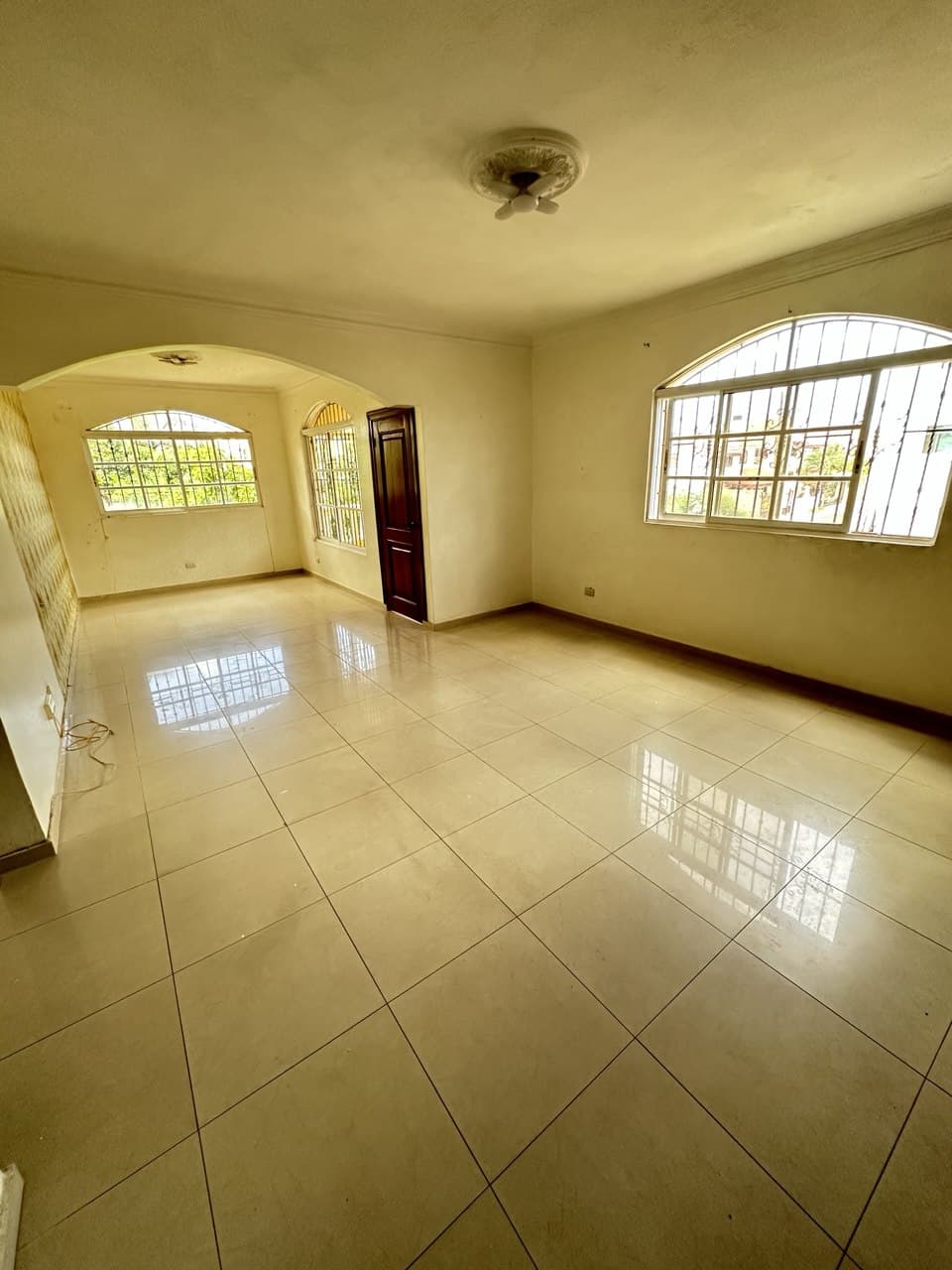 oficinas y locales comerciales - Edificio en Venta en Mirador del Este 4