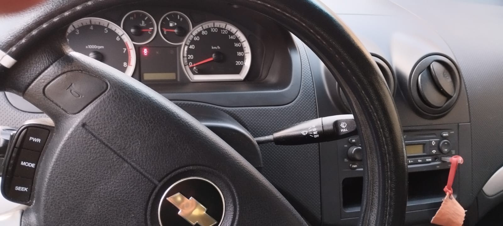 carros - Chevrolet Aveo 2016, cuatro puertas, automático 5
