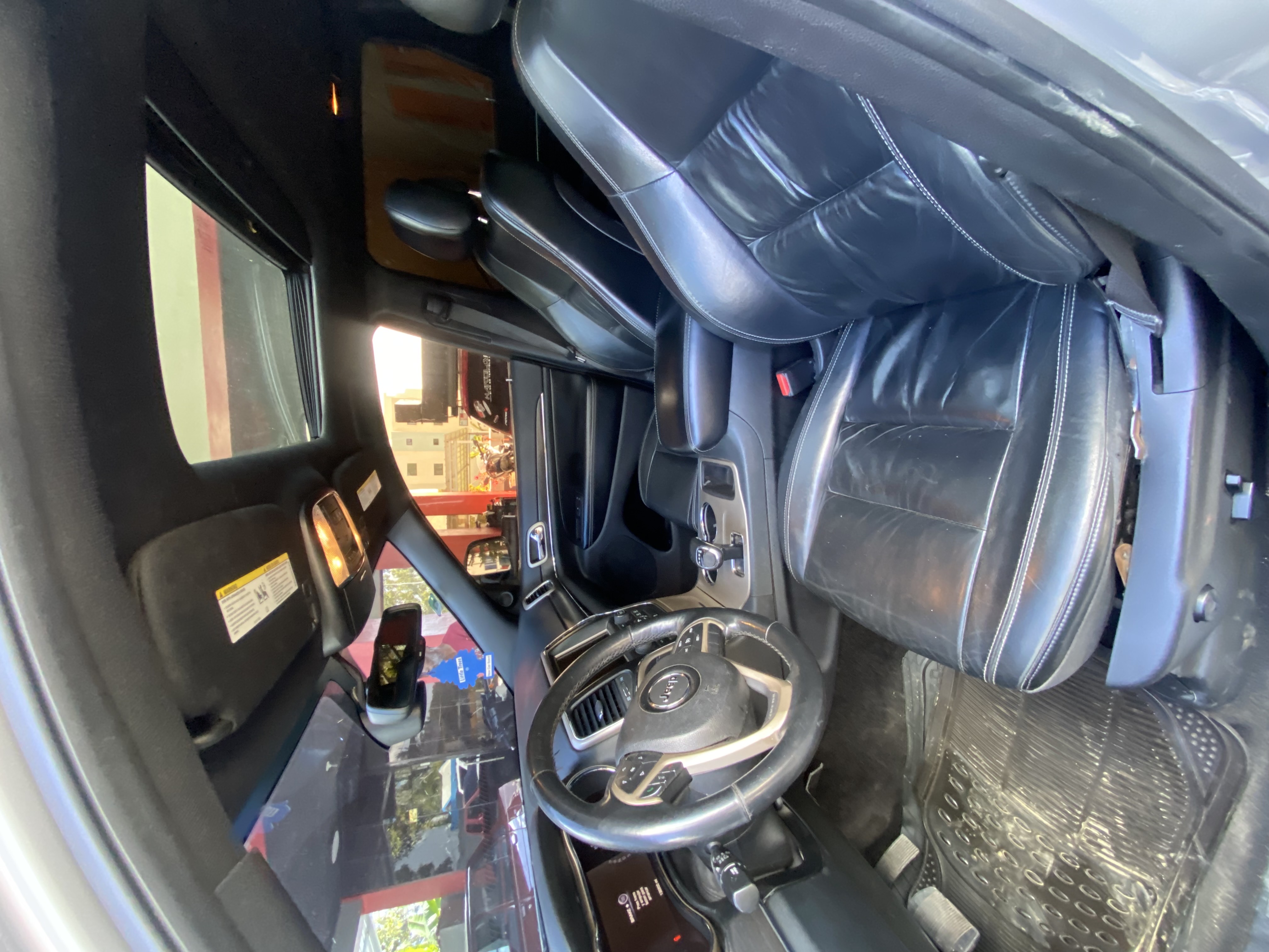 jeepetas y camionetas - JEEP GRAND CHEROKEE LIMITED 2015 6