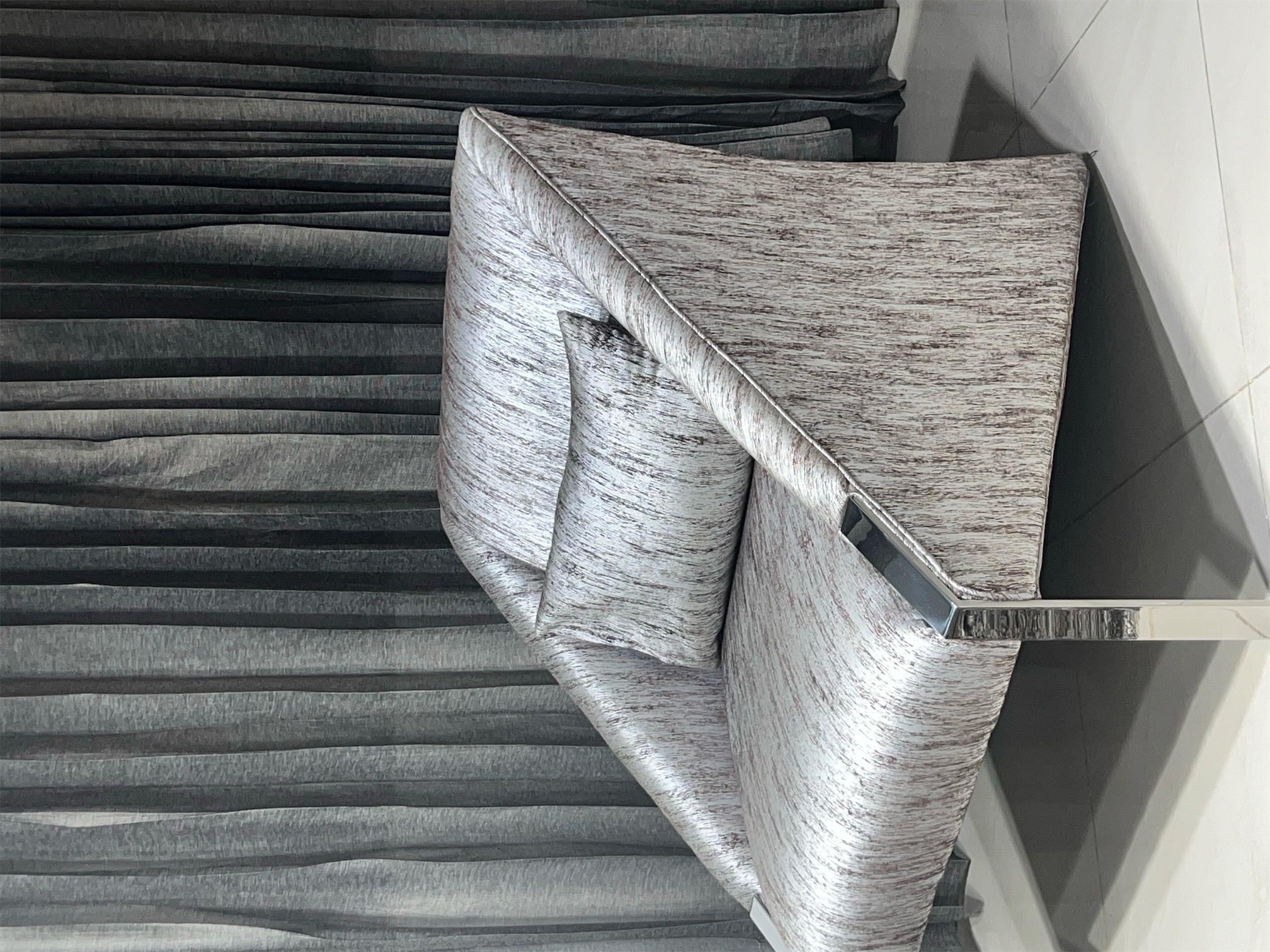 muebles y colchones - Vendo butacas de sala color gris, modernas y elegantes.