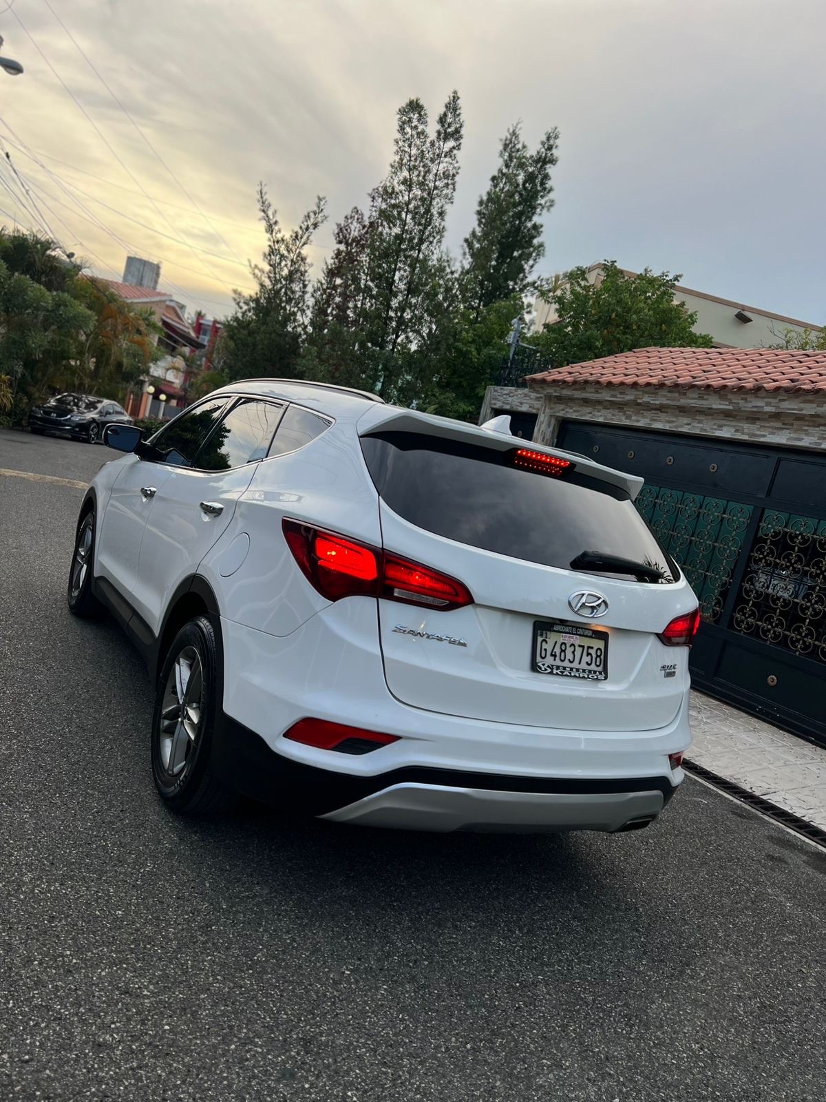 jeepetas y camionetas - Hyundai Santa Fe Sport AWD 4