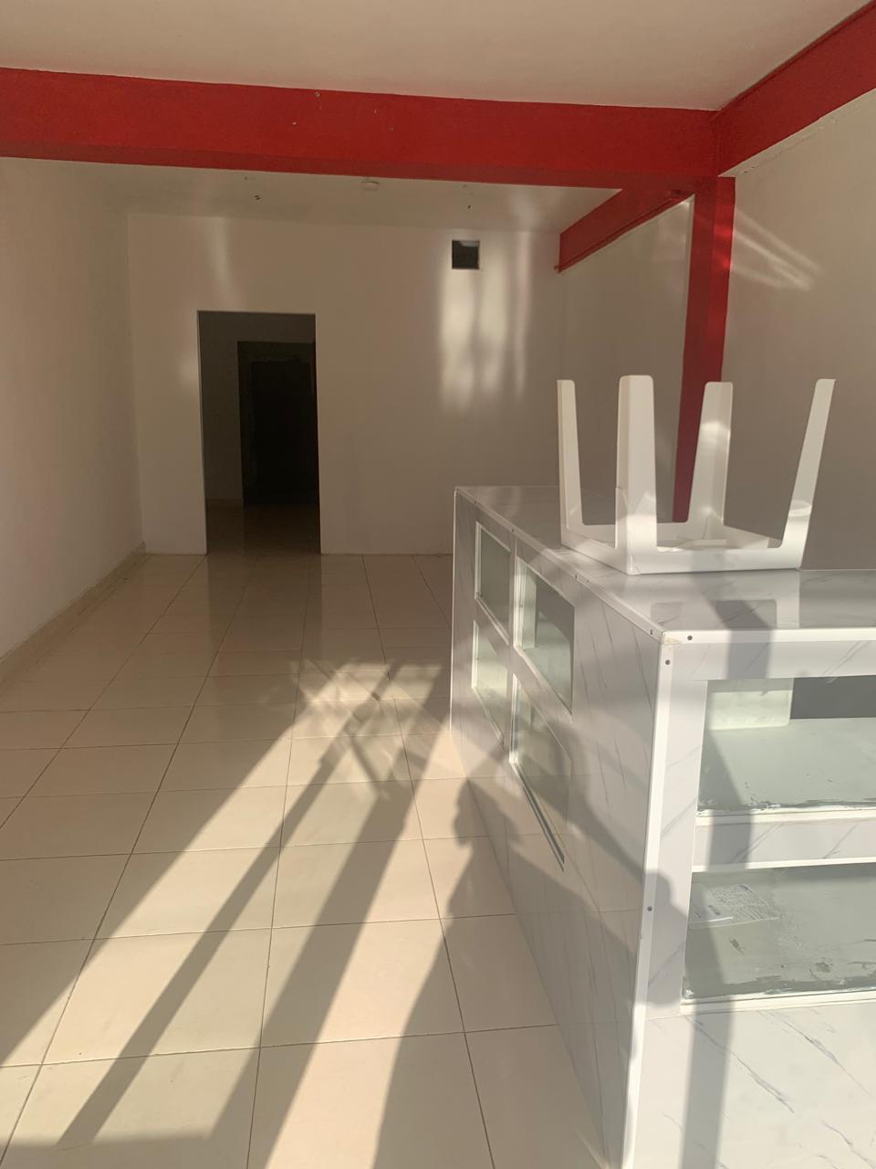 oficinas y locales comerciales - Se Alquila Local 1er Nivel 2