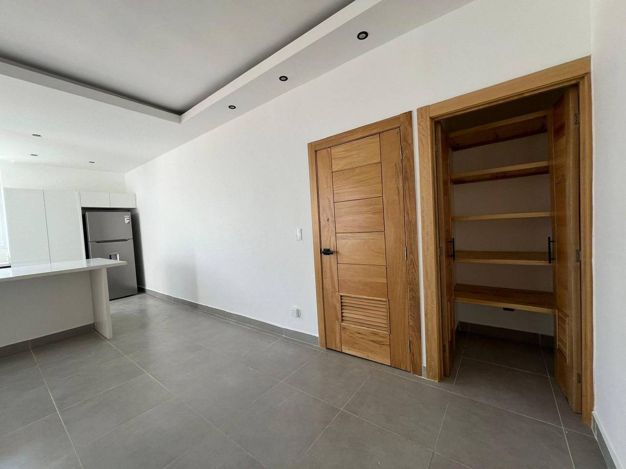apartamentos - Apartamento en alquiler con línea blanca  8