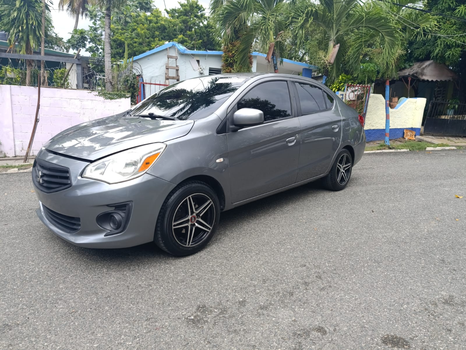 carros - Vendo Carro Mitsubishi Mirage 2017 8