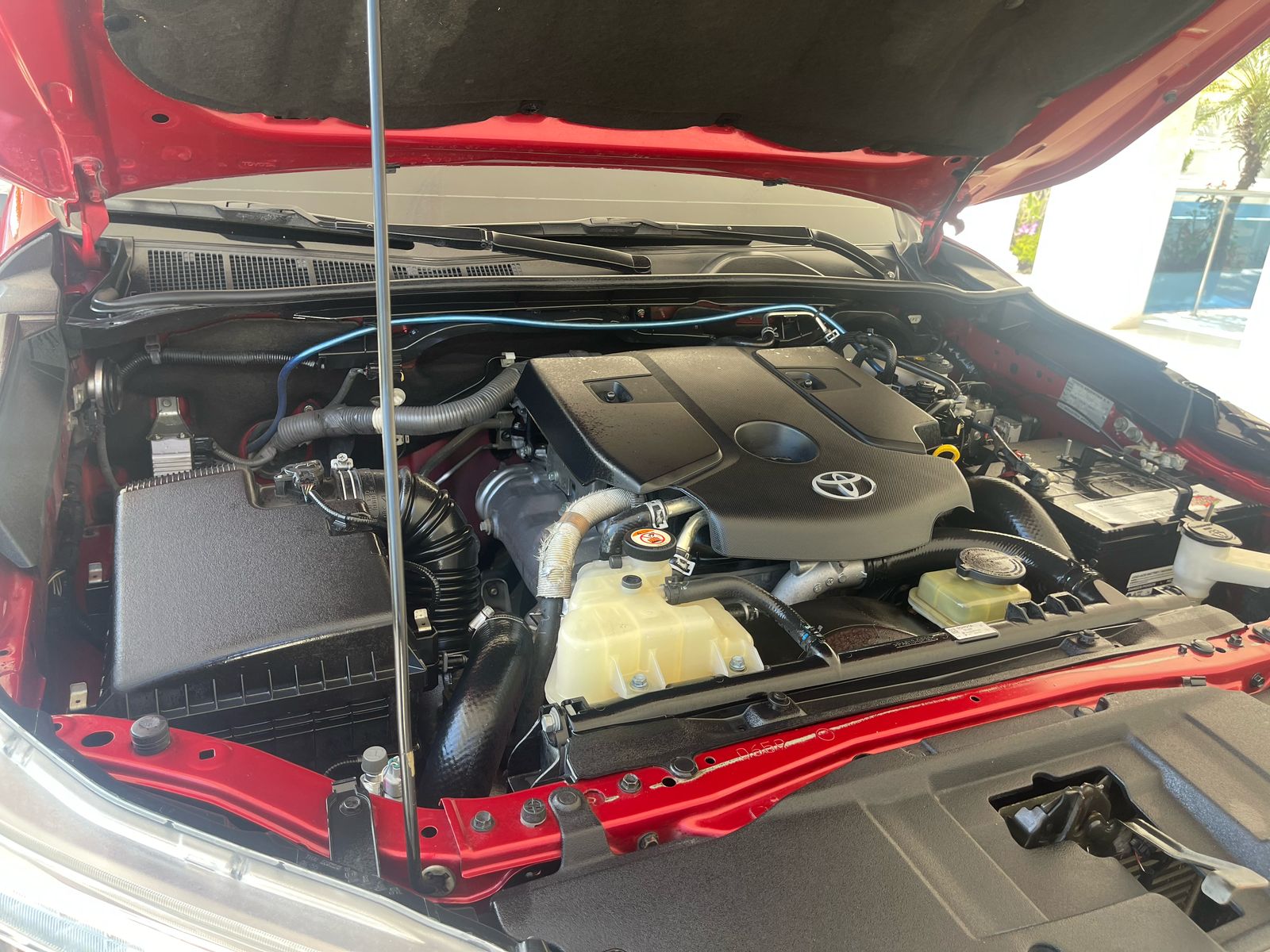 jeepetas y camionetas - Vendo hilux TRÉBOL plus 2020 7
