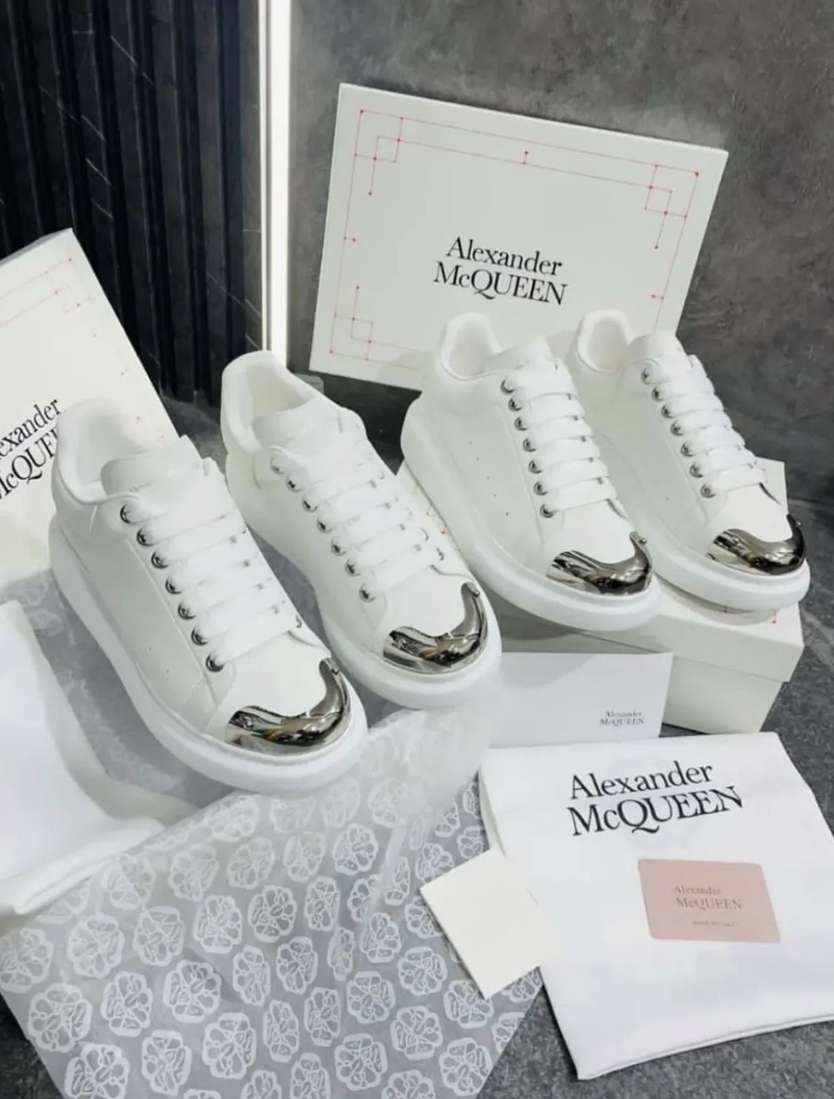 zapatos unisex - Calzado Alexander McQueen Blanco White Tenis Teni Sneaker Sneakers 2K25 🦴 2
