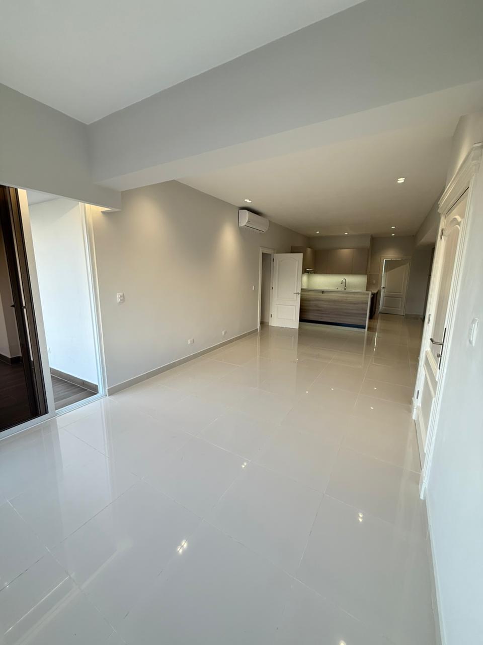 apartamentos - se alquila apartamento en tercer nivel ubicada en esperilla  2