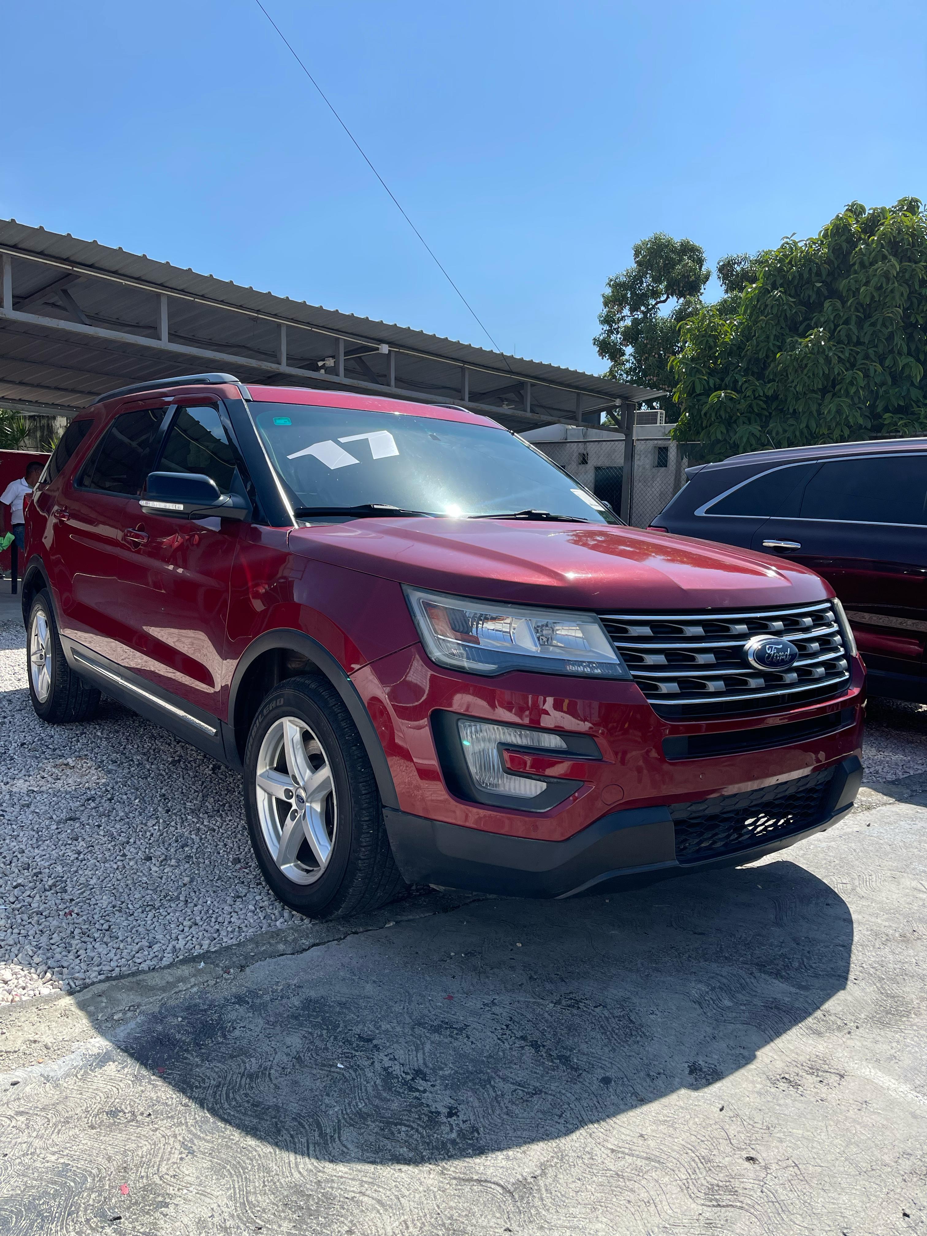 jeepetas y camionetas - Ford Explorer XLT 2017 0