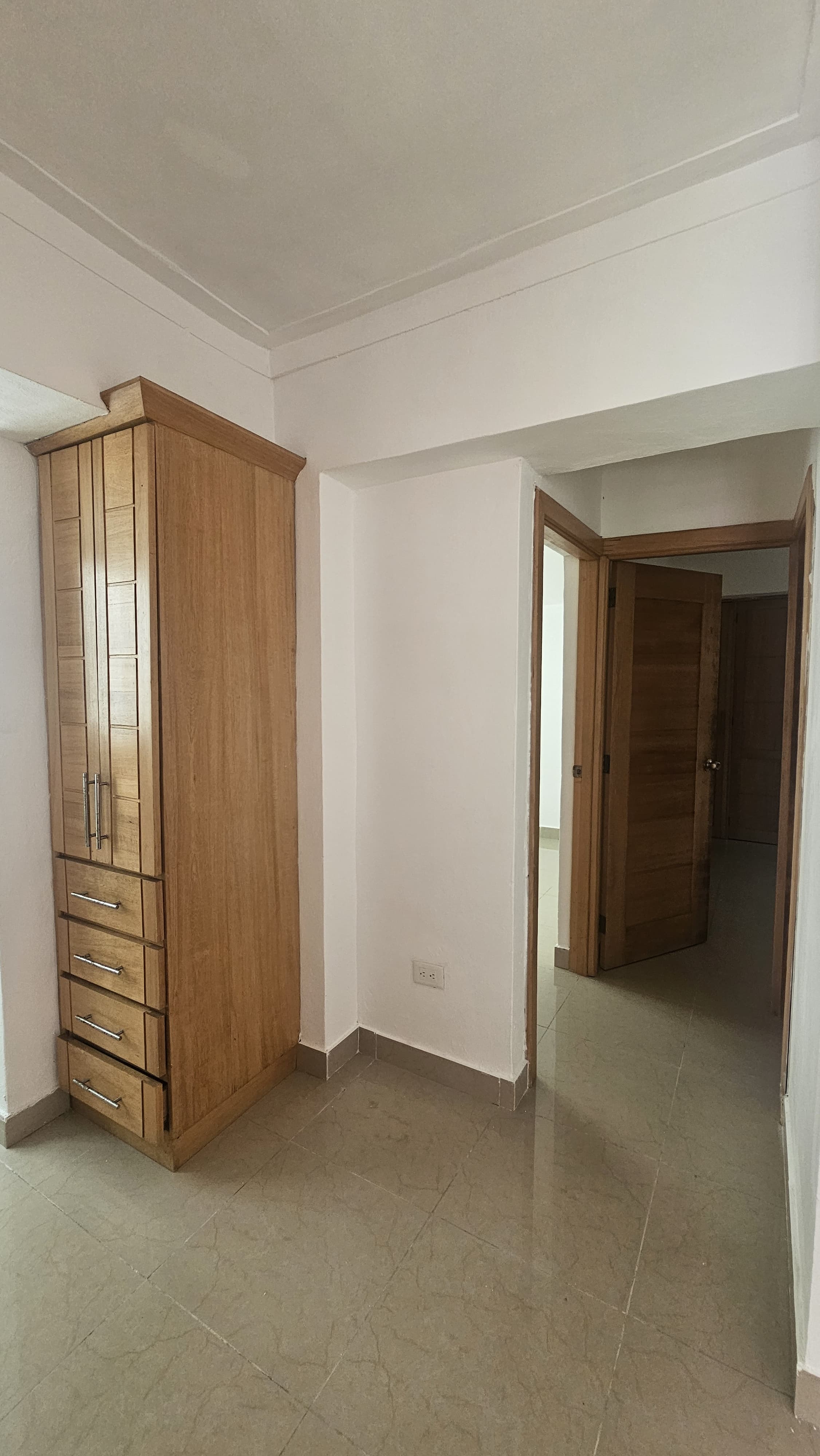 apartamentos - Apartamento amplio en alquiler – Segundo nivel  0