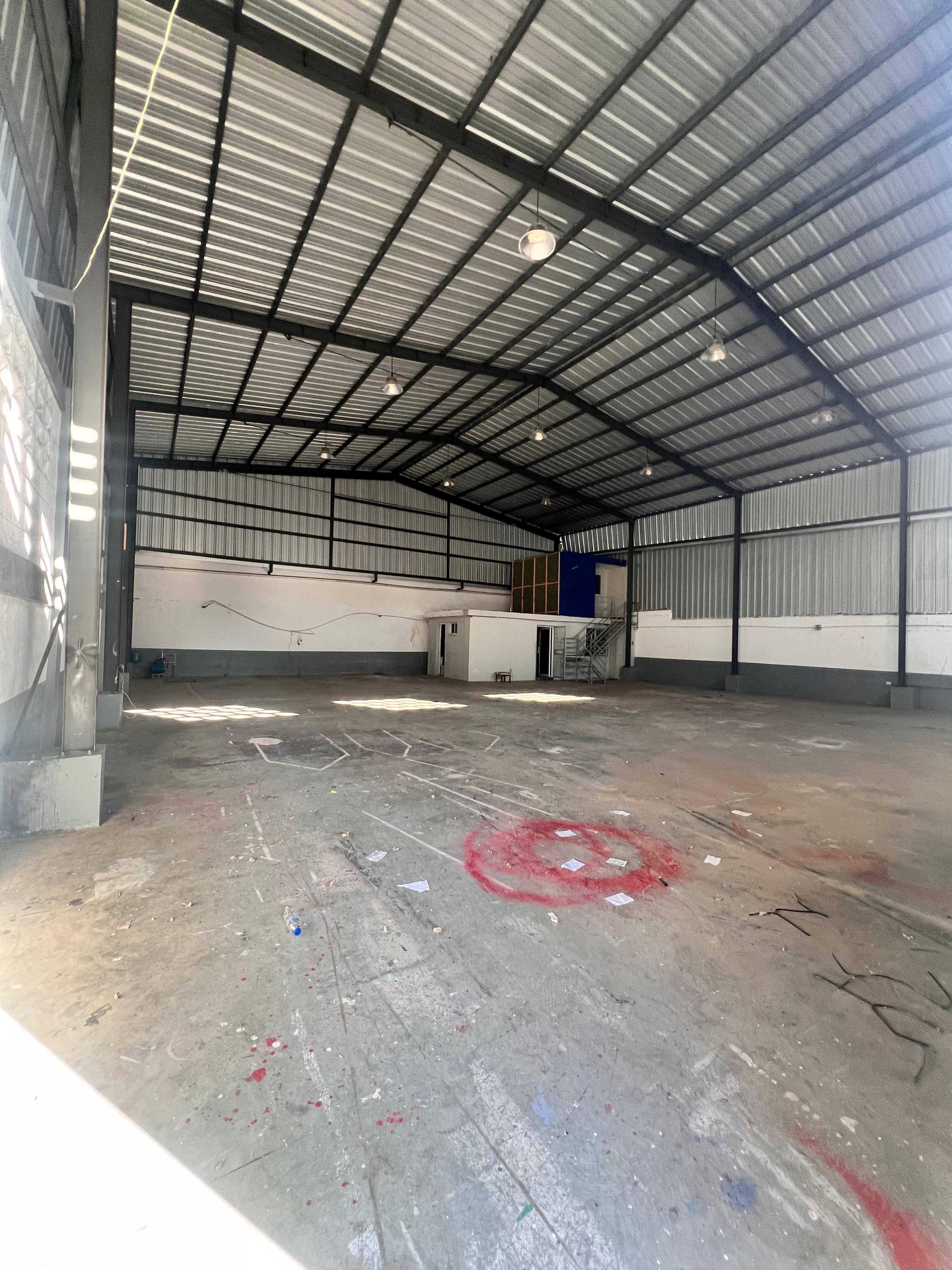 otros inmuebles - ALQUILER DE NAVE INDUSTRIAL EN VILLA AURA 0