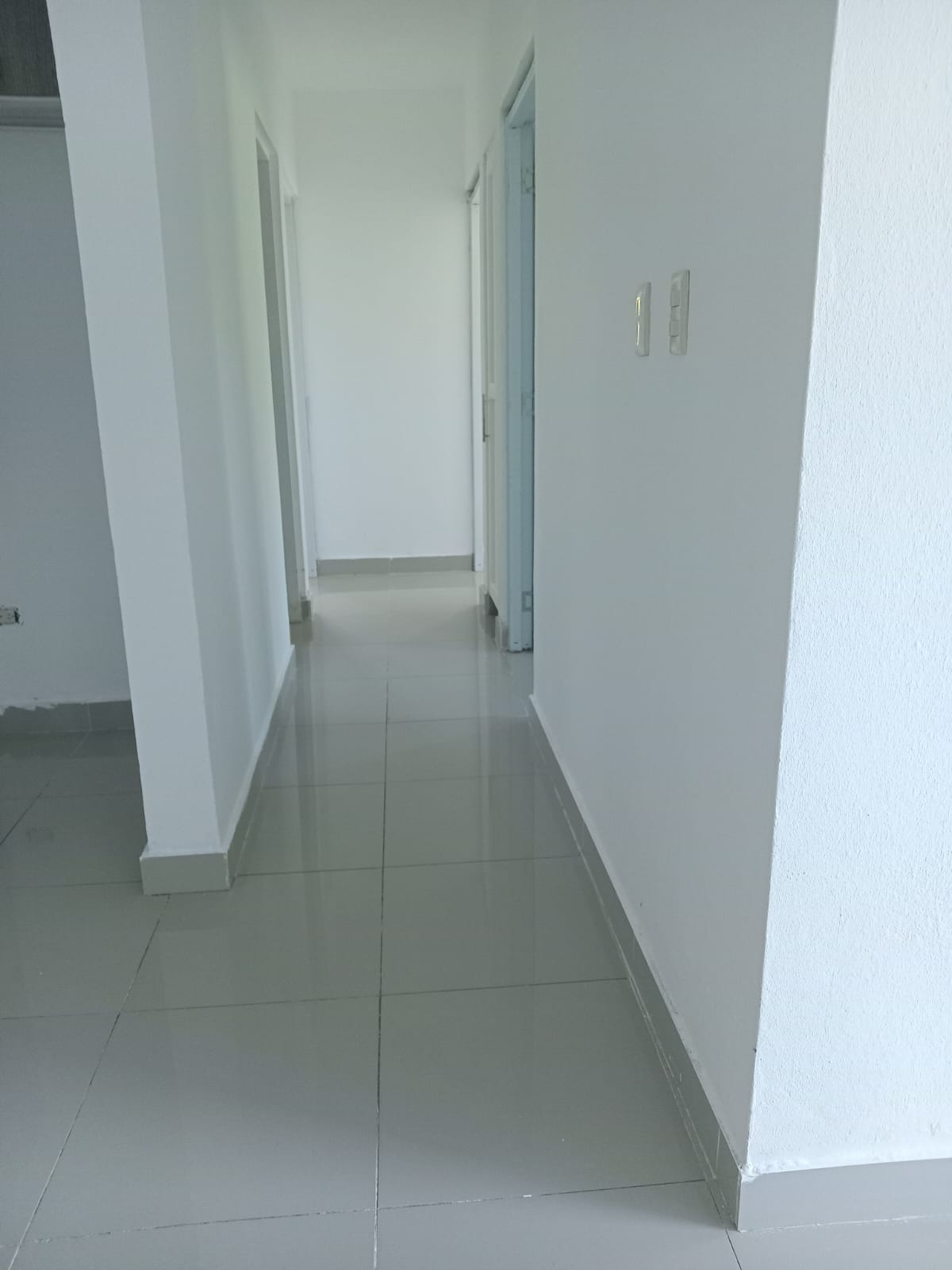 apartamentos - Se vende apartamento en Villas Naco 
km13 Autopista Duarte  3