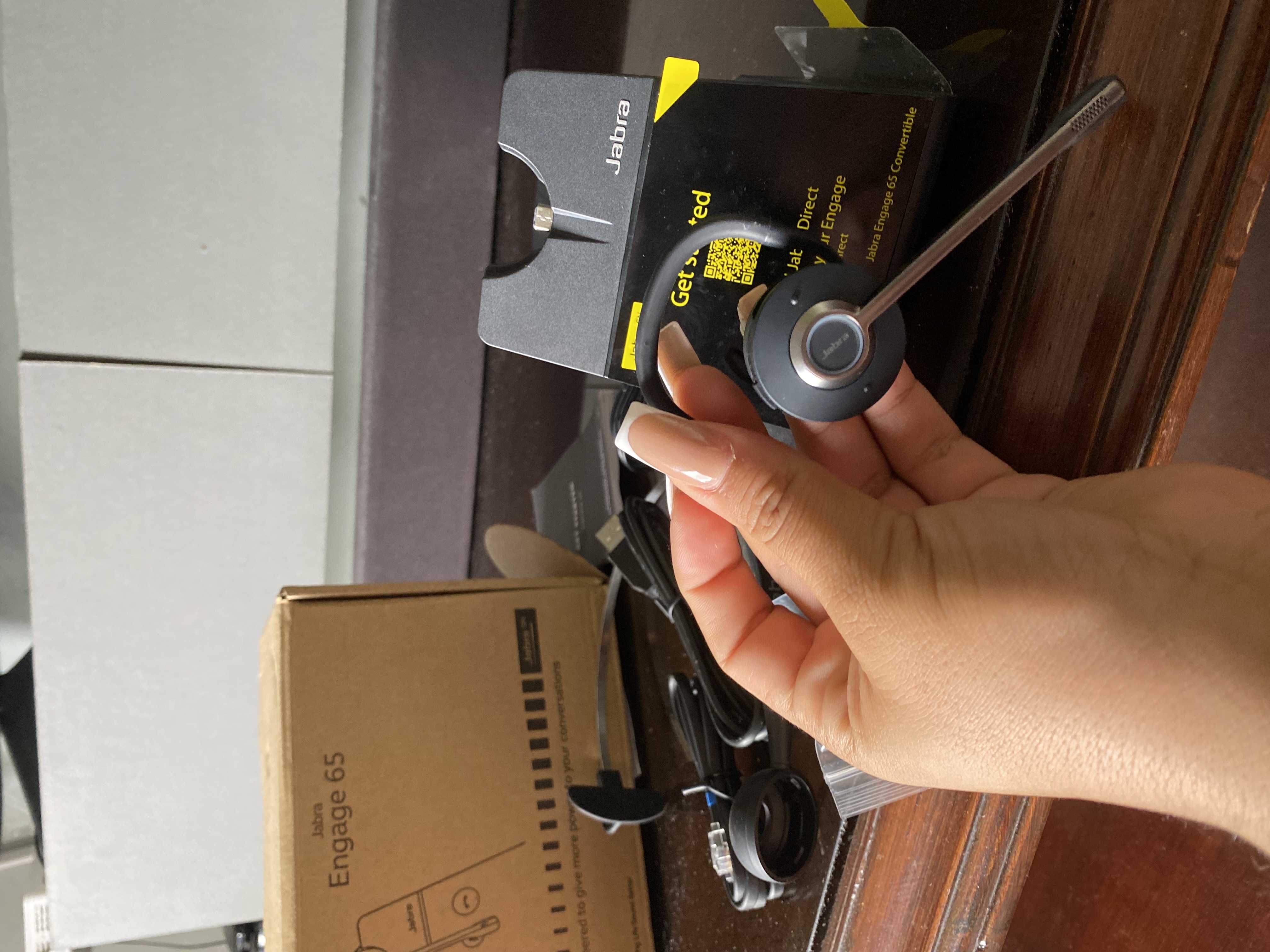 camaras y audio - Auriculares inalámbricos profesionales marca Jabra  5