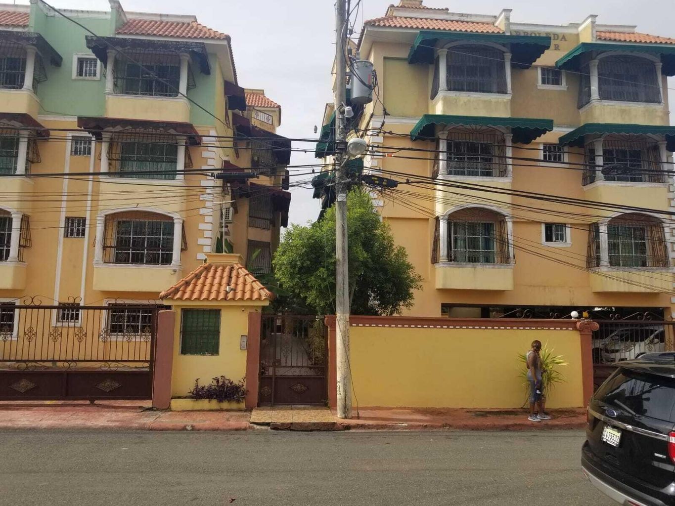 apartamentos - Apartamento en venta 3 dormitorios 1er nivel San Isidro 0