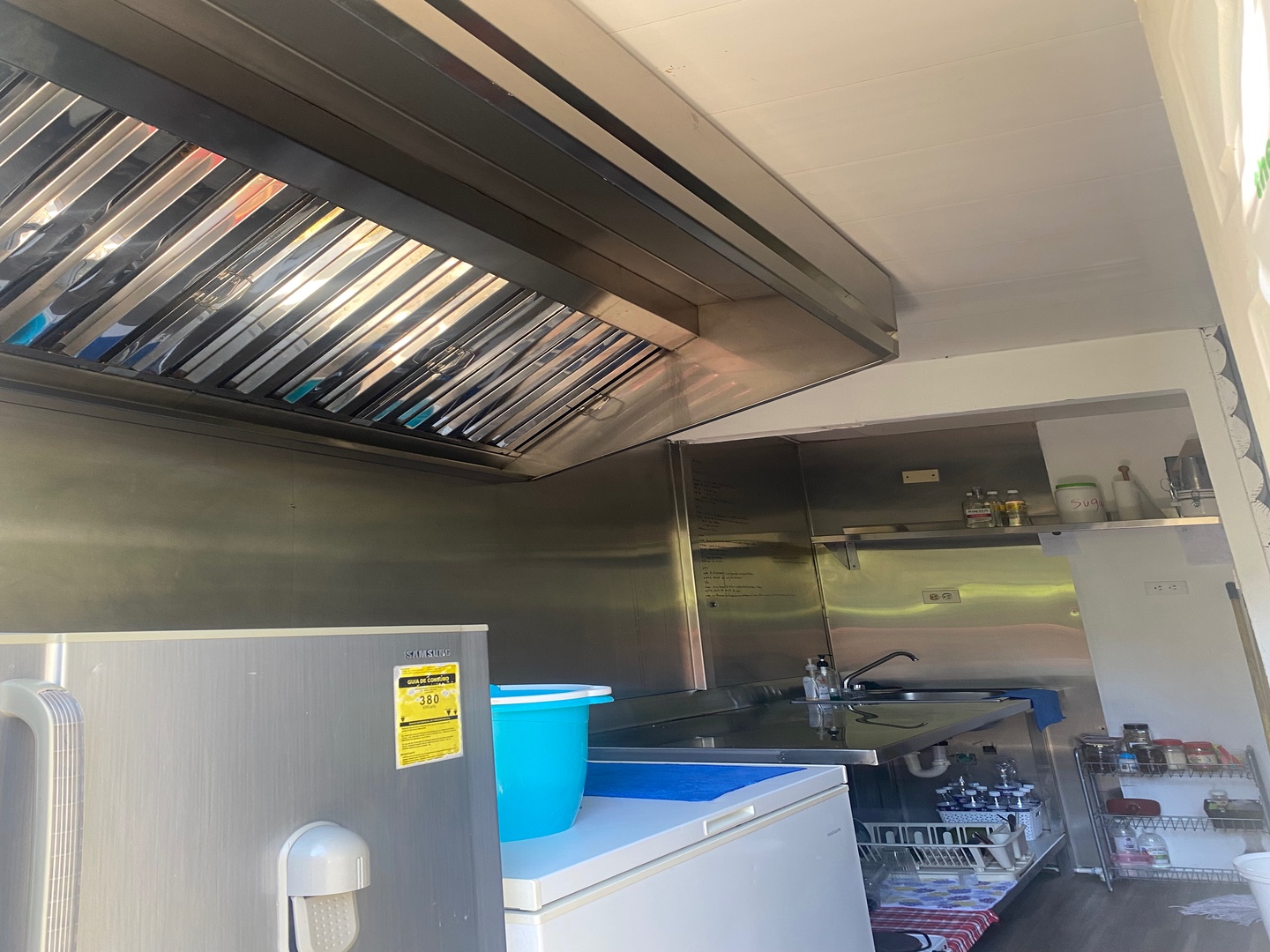 oficinas y locales comerciales - Caseta comercial para venta de comida precio negociable  4
