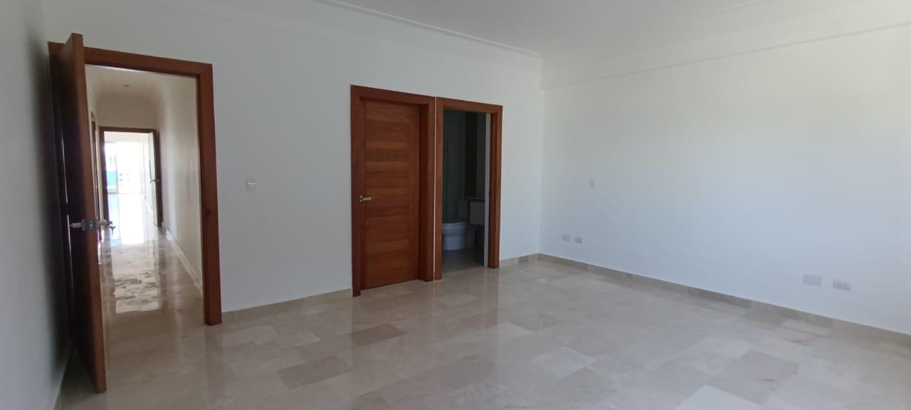 apartamentos - Urbanización Real, HERMOSA Torre con vista al mar, excelente distribución 7