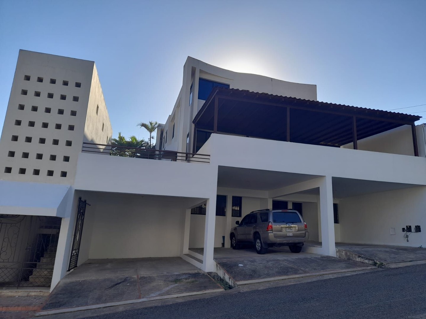 casas - Altos de Arroyo Hondo lll casa para inversion de 3 habitaciones  4