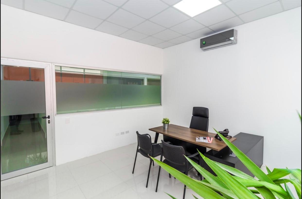 oficinas y locales comerciales - Local corporativo céntrico  2