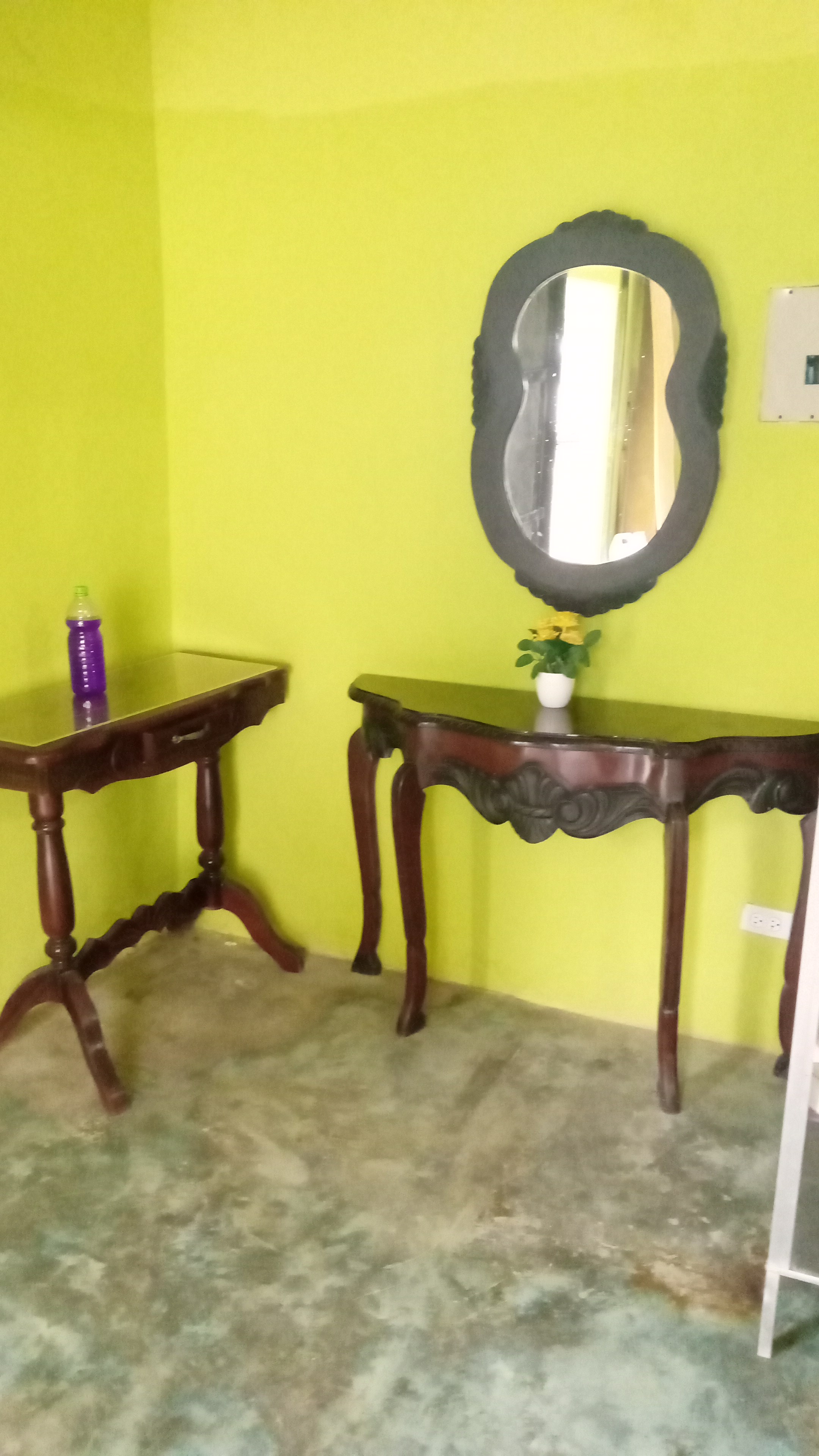 muebles y colchones - repisas 
de caoba centenaria  0