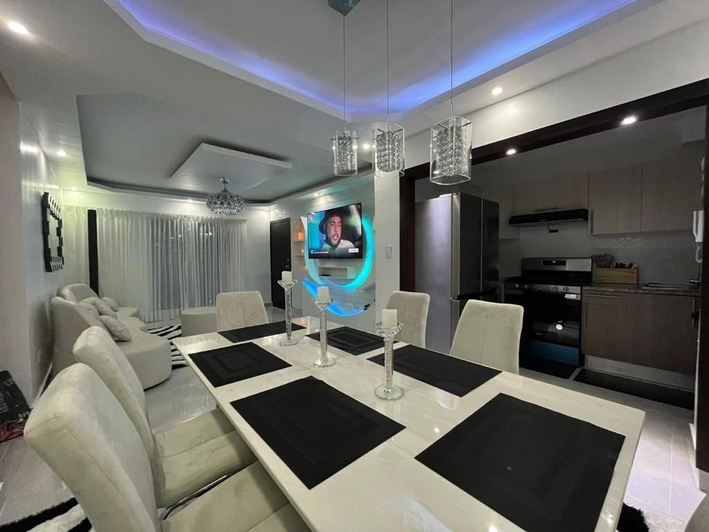 apartamentos - venta de apartamento 1er piso amueblado con jacuzzi en autopista de san isidro 7