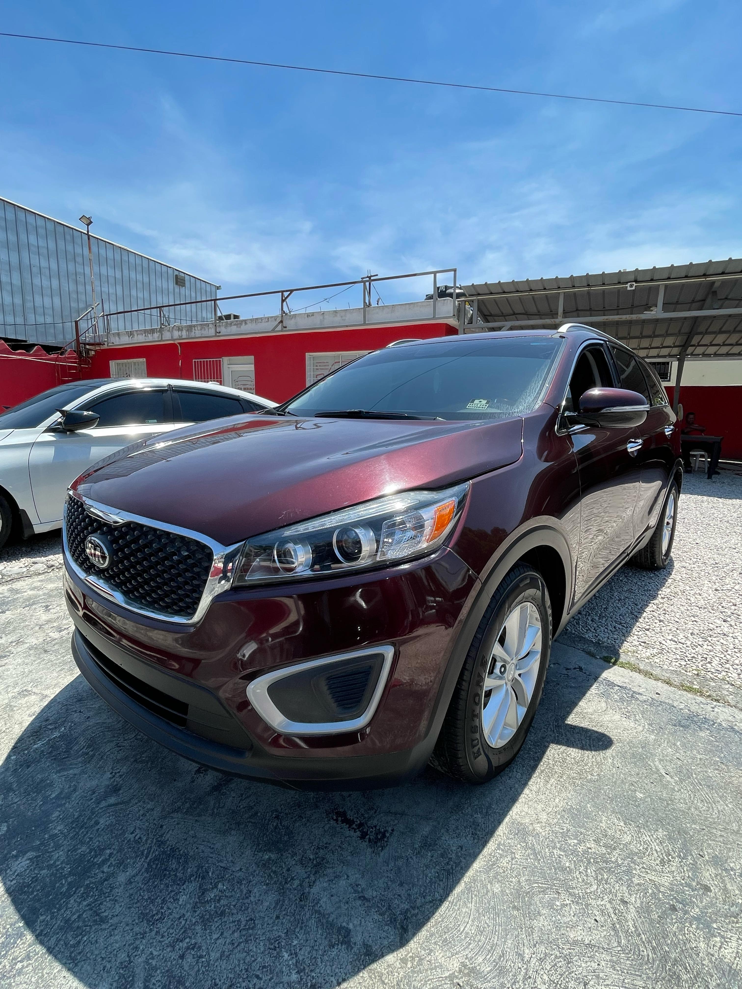 jeepetas y camionetas - Kia Sorento LX 2018 3