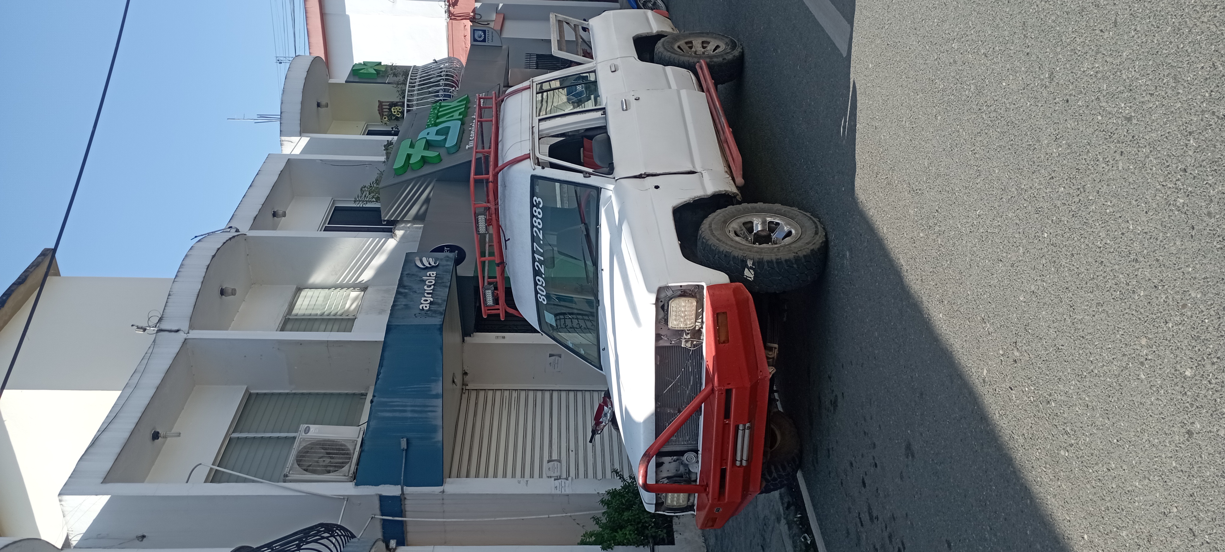 jeepetas y camionetas - Nissan de oportunidad compré un camión  4