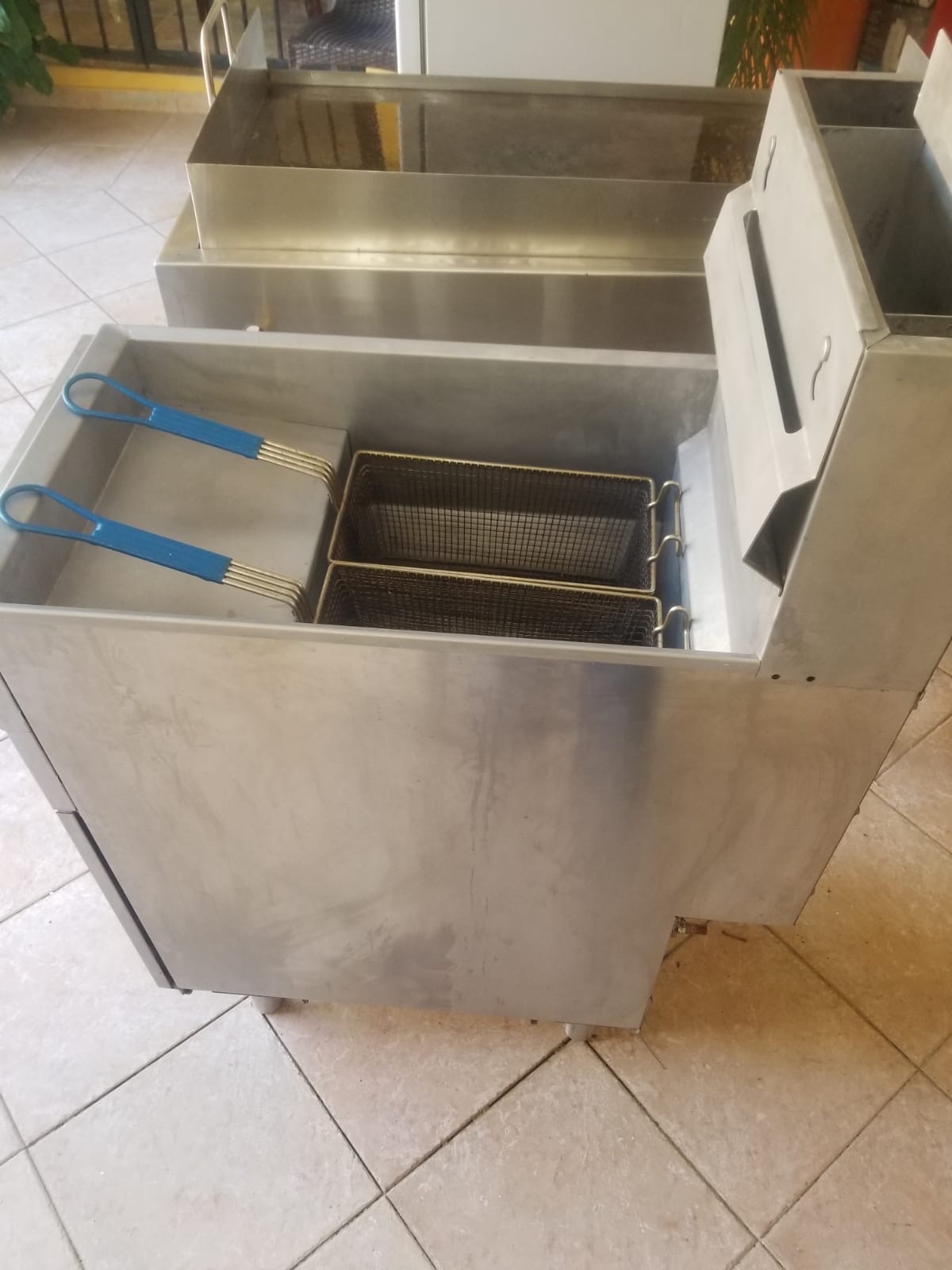 equipos profesionales - Se vende Freidora Wellmix 1