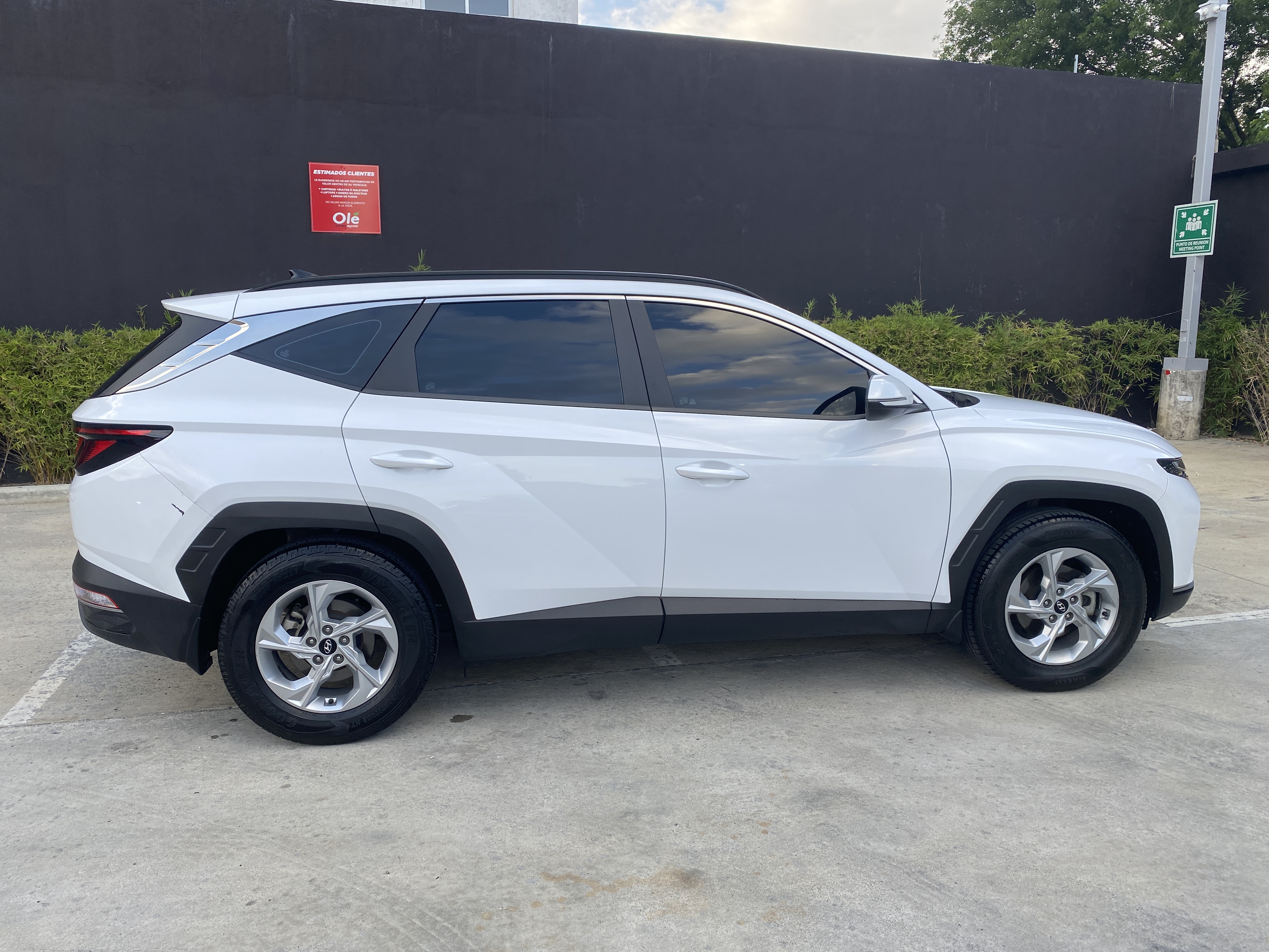 jeepetas y camionetas - Hyundai Tucson 2022 | 61,000 km, Único dueño 6