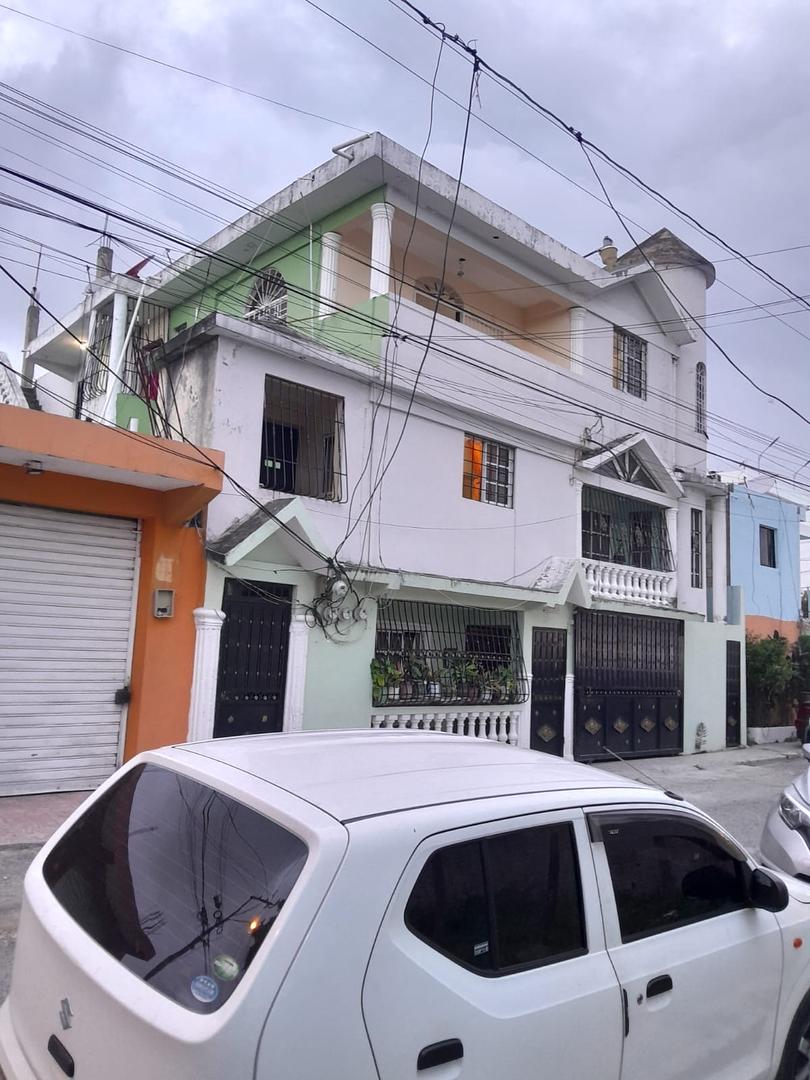 casas - Gran oportunidad 2x1 a 10 mins de el aeropuerto de las Americas..  2
