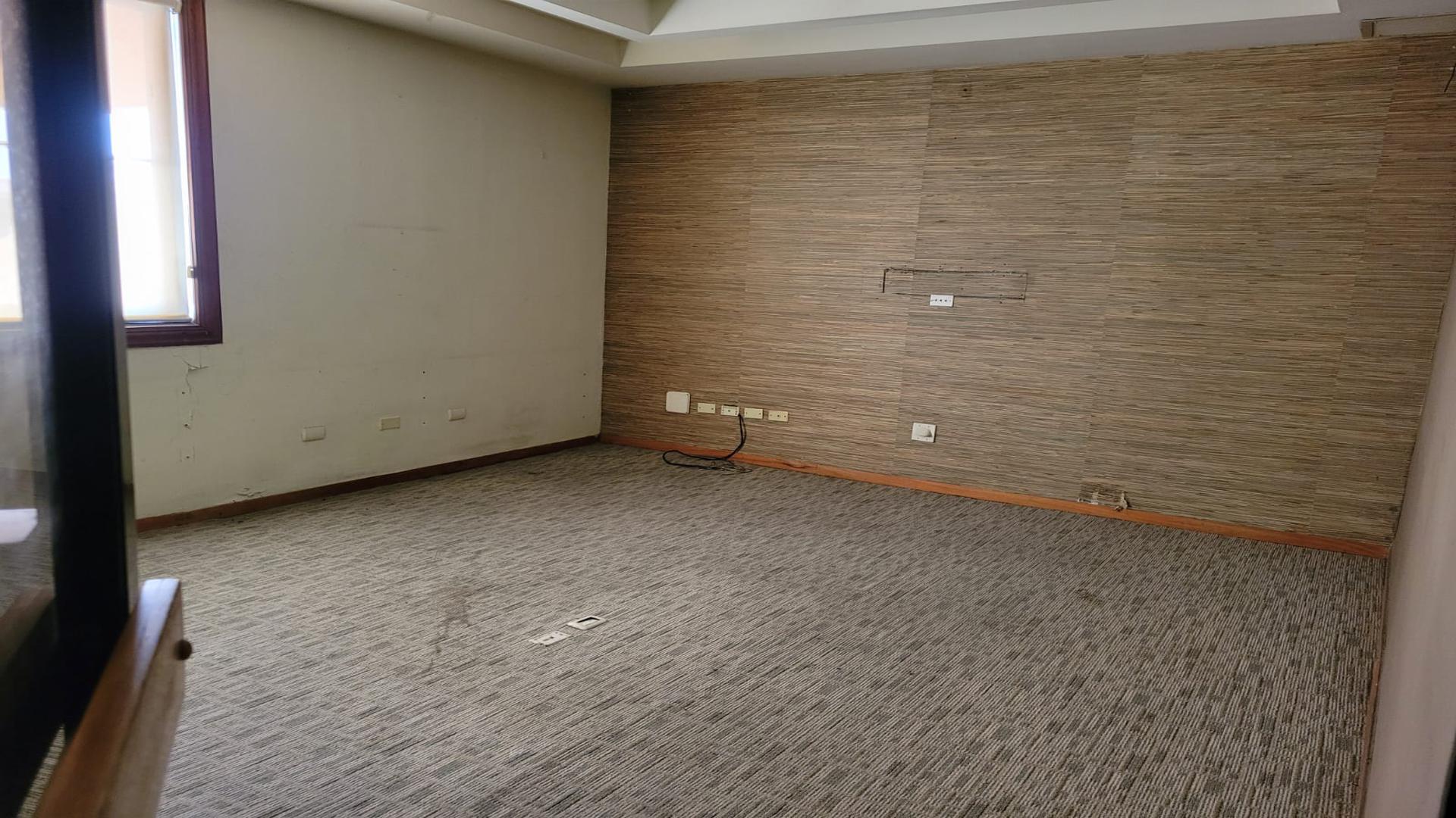 oficinas y locales comerciales - Alquiler de Local Comercial 240m2 en Gazcue 7