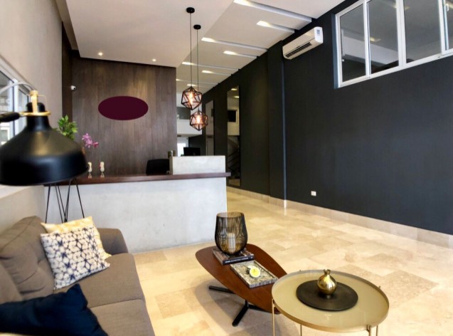 apartamentos - Alquilo En Evaristo Morales a dos esquinas de Acrópolis. Santo Domingo 8