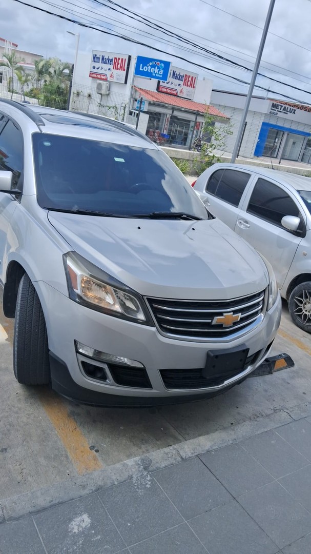 jeepetas y camionetas - chevrolet traverse 2017  1