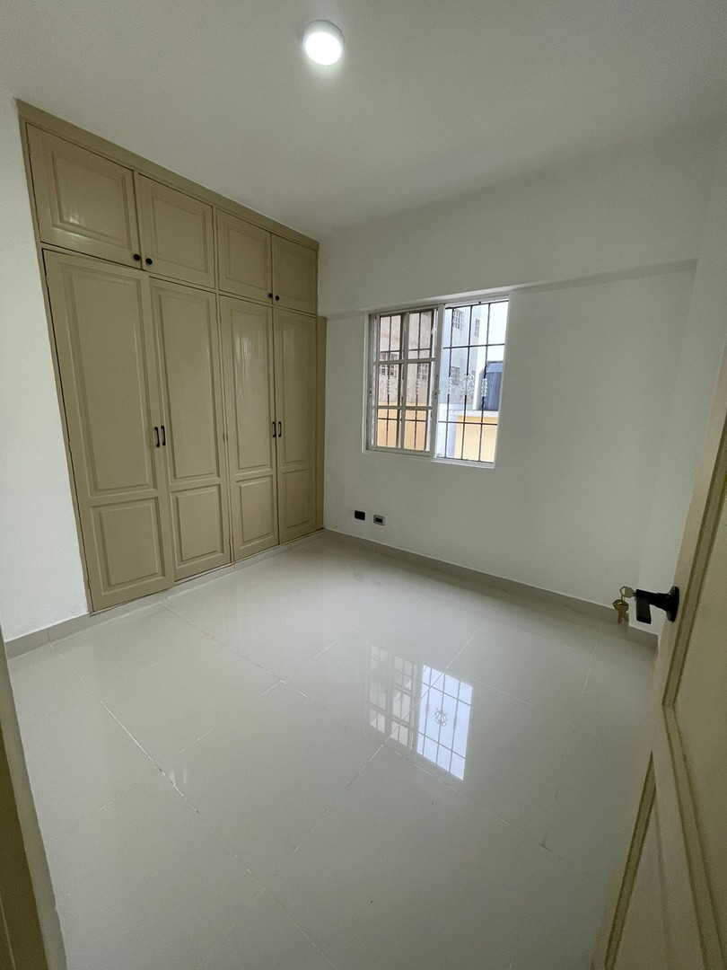 apartamentos - Se vende apartamento en Villa Aura 4