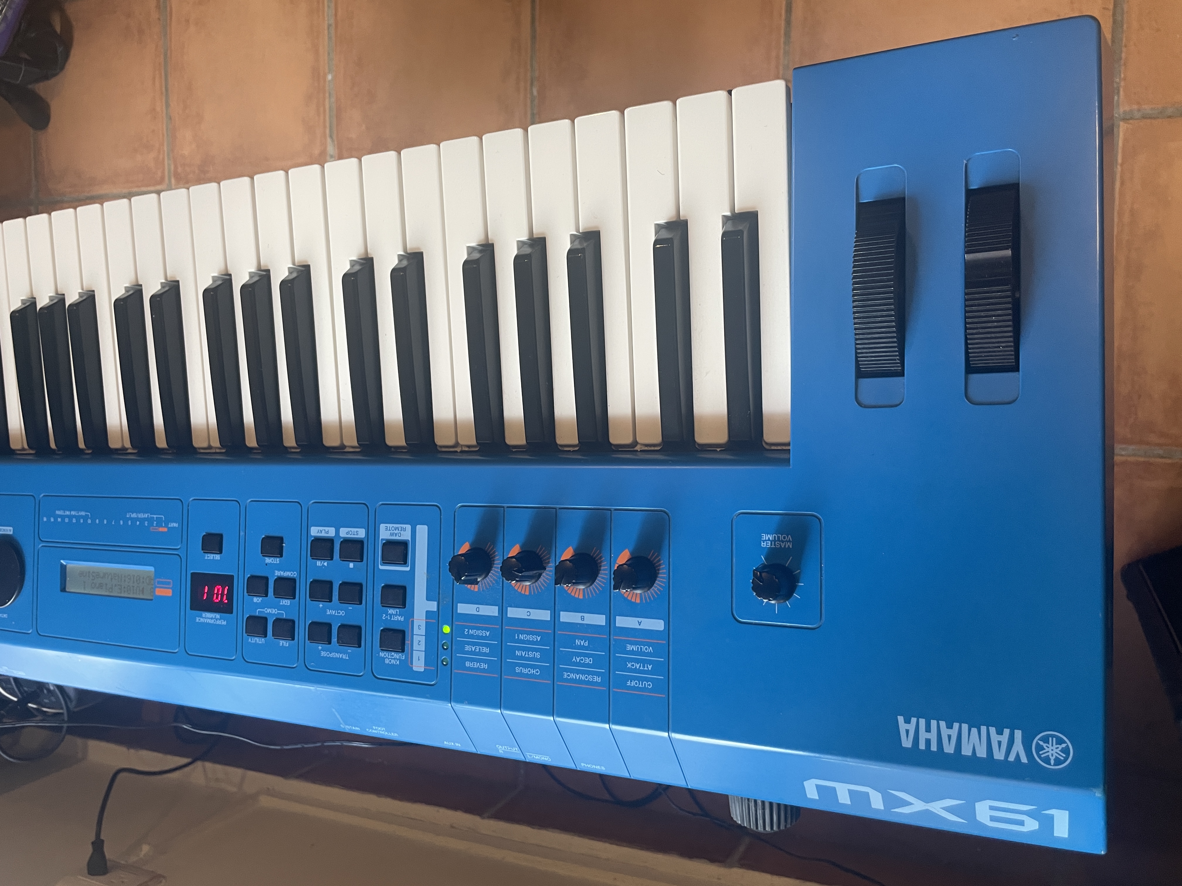 instrumentos musicales - Sintetizador Yamaha MX61 (azul) 4