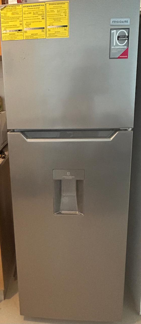 electrodomesticos - Nevera Frigidaire como nueva - Se vende de oport. 0