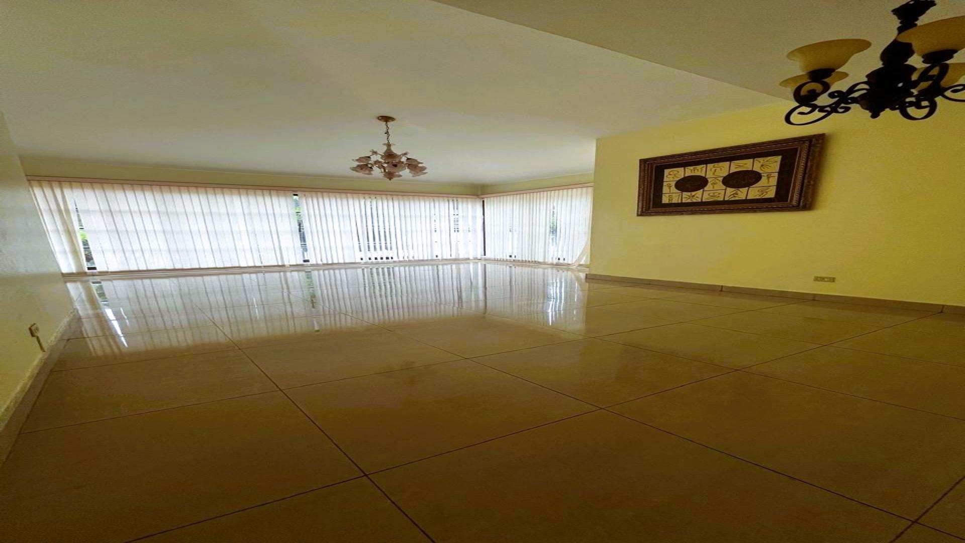 casas - Vendo casa para vivir o para inversión en Alma Rosa I 4